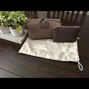 Hunter Toiletry Bag